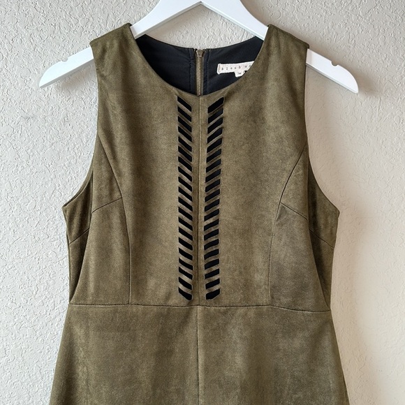 Blush Noir Faux Suede Dress Size M - Picture 2 of 15